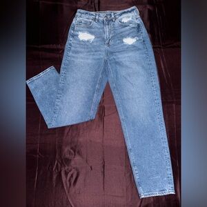 American Eagle Mom Straight Jean Size 4